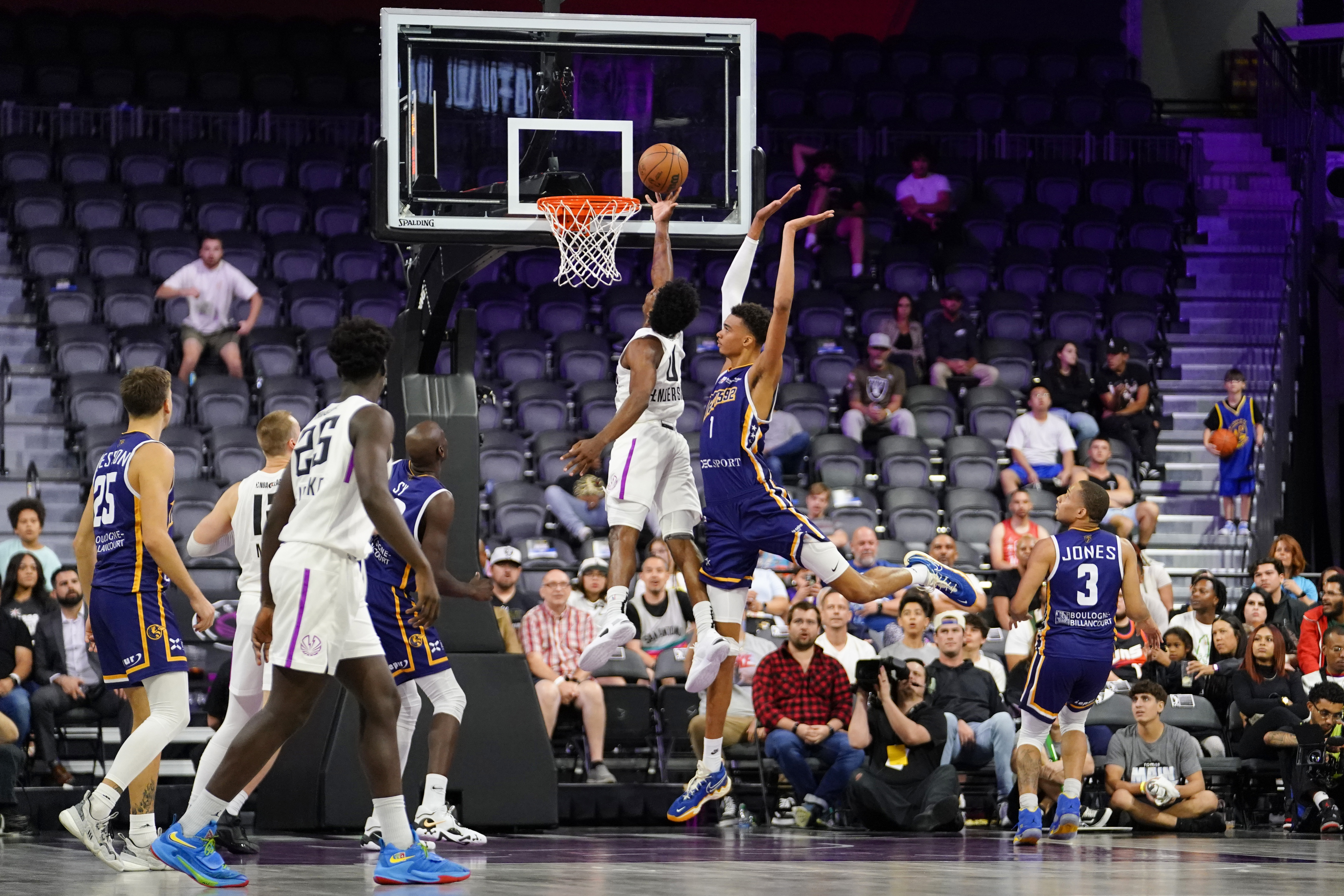 NBA: G League-Boulogne-Levallois Metropolitans at Ignite